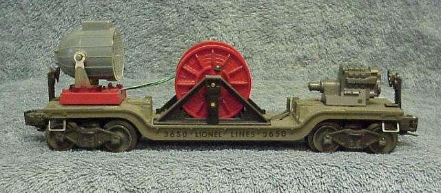 Photo of an olive-gray 3650 Extension Searchlight Car